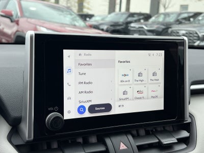 2025 Toyota RAV4 XLE