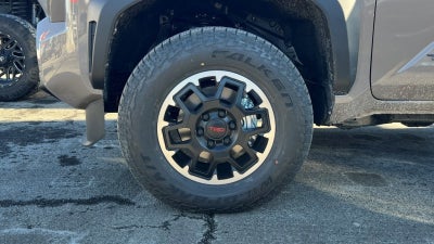 2026 Toyota Tacoma Hybrid TRD Off Road