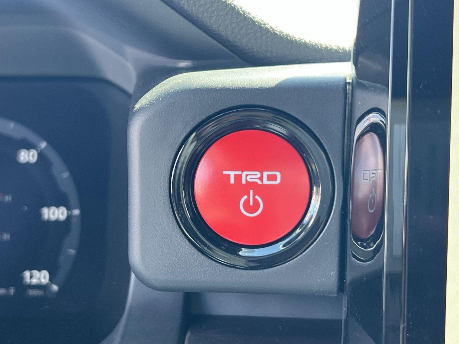 2025 Toyota Tacoma Hybrid TRD Off Road