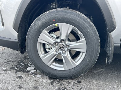 2025 Toyota RAV4 Hybrid LE