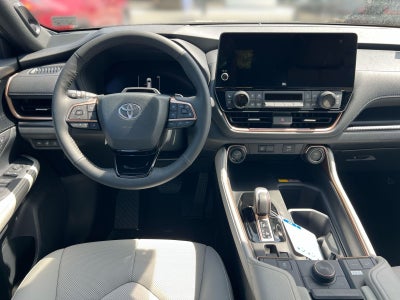 2026 Toyota Grand Highlander Hybrid MAX Platinum