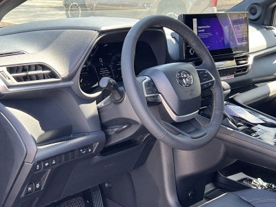 2026 Toyota Sienna Woodland Edition