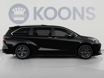 2026 Toyota Sienna Platinum