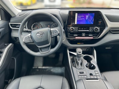 2026 Toyota Highlander XLE