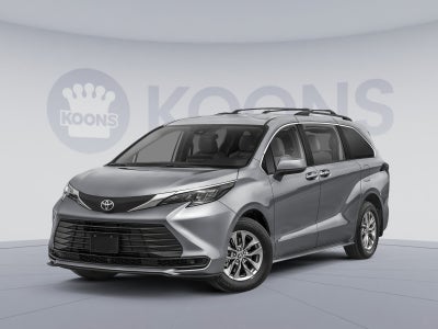 2026 Toyota Sienna LE