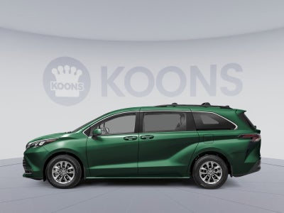 2026 Toyota Sienna LE