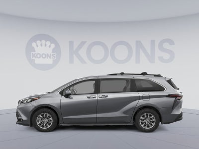 2026 Toyota Sienna XLE