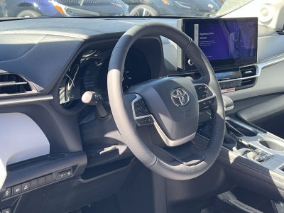 2026 Toyota Sienna XLE