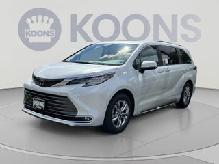 2026 Toyota Sienna Limited