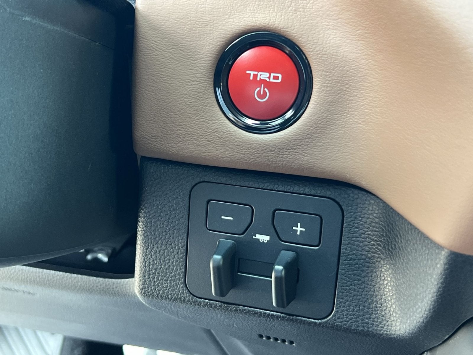 2026 Toyota Tundra Hybrid 1794 Edition