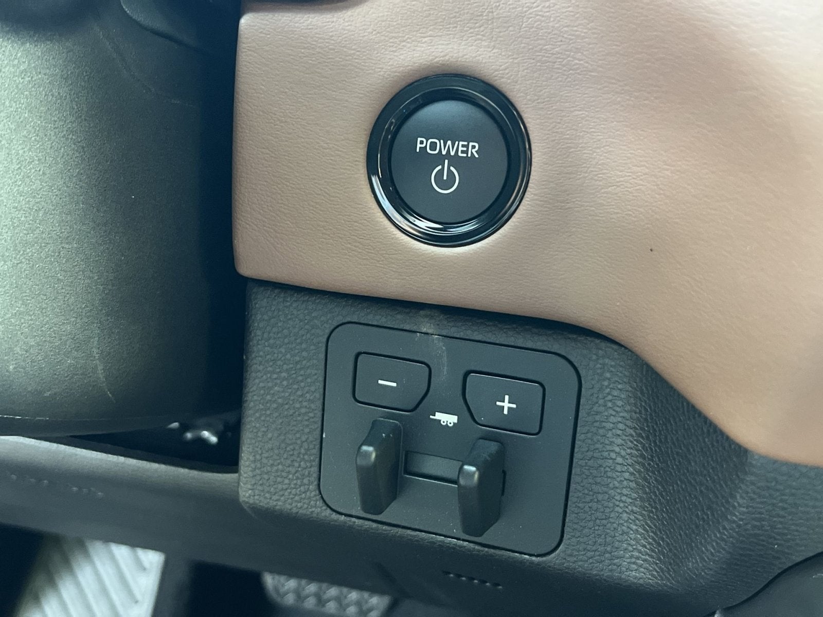 2026 Toyota Tundra Hybrid 1794 Edition
