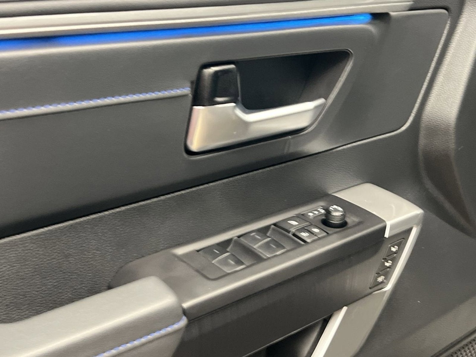 2024 Toyota Tundra Hybrid Platinum