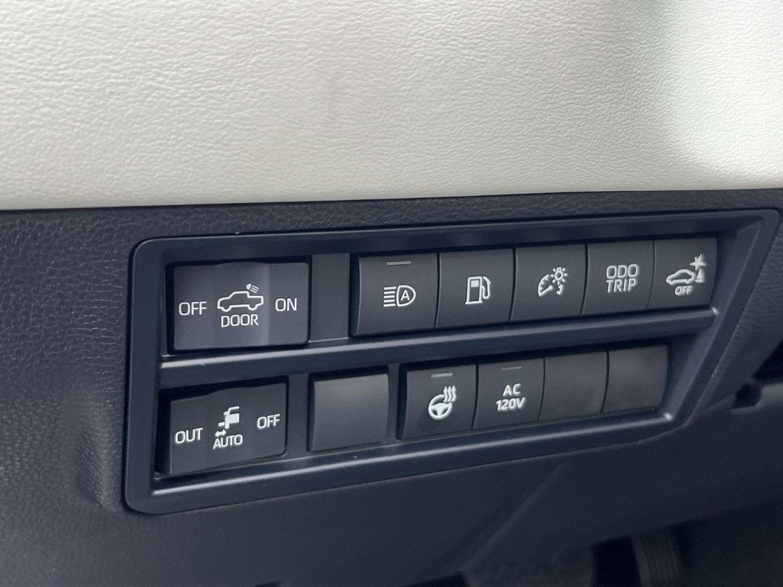 2024 Toyota Tundra Hybrid Capstone