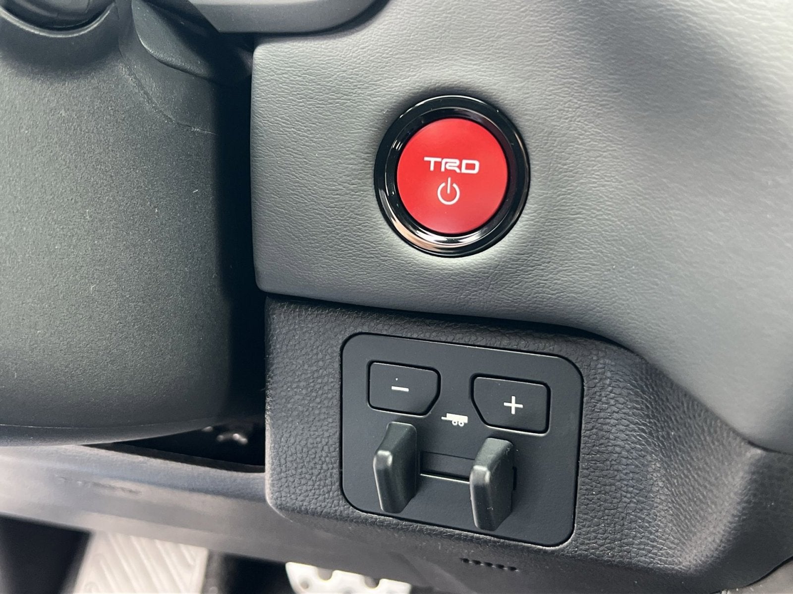 2026 Toyota Tundra Hybrid Limited