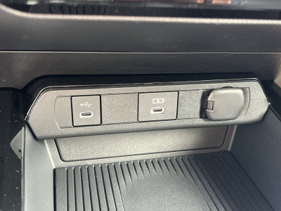 2027 Toyota Prius Plug-In Hybrid SE