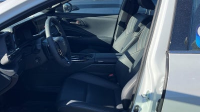 2026 Toyota Crown Platinum