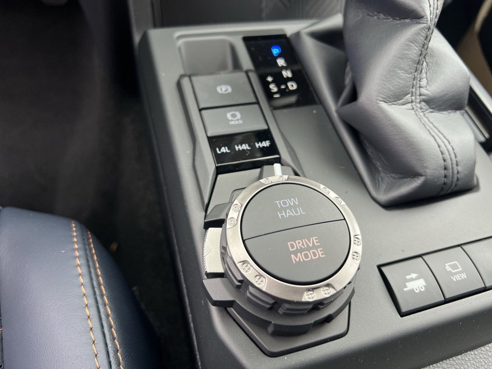 2026 Toyota 4Runner i-FORCE MAX Hybrid Platinum