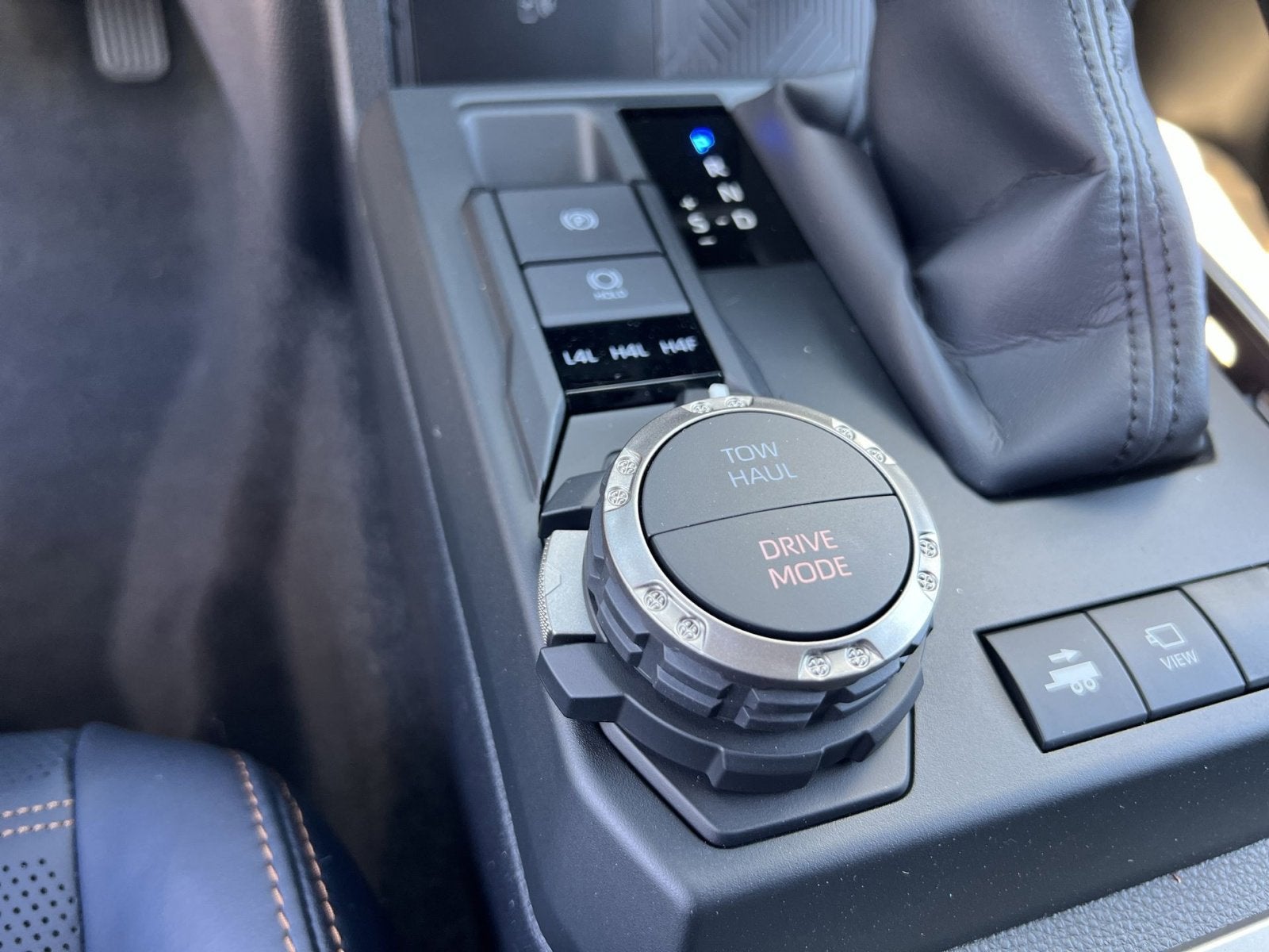 2026 Toyota 4Runner i-FORCE MAX Hybrid Platinum