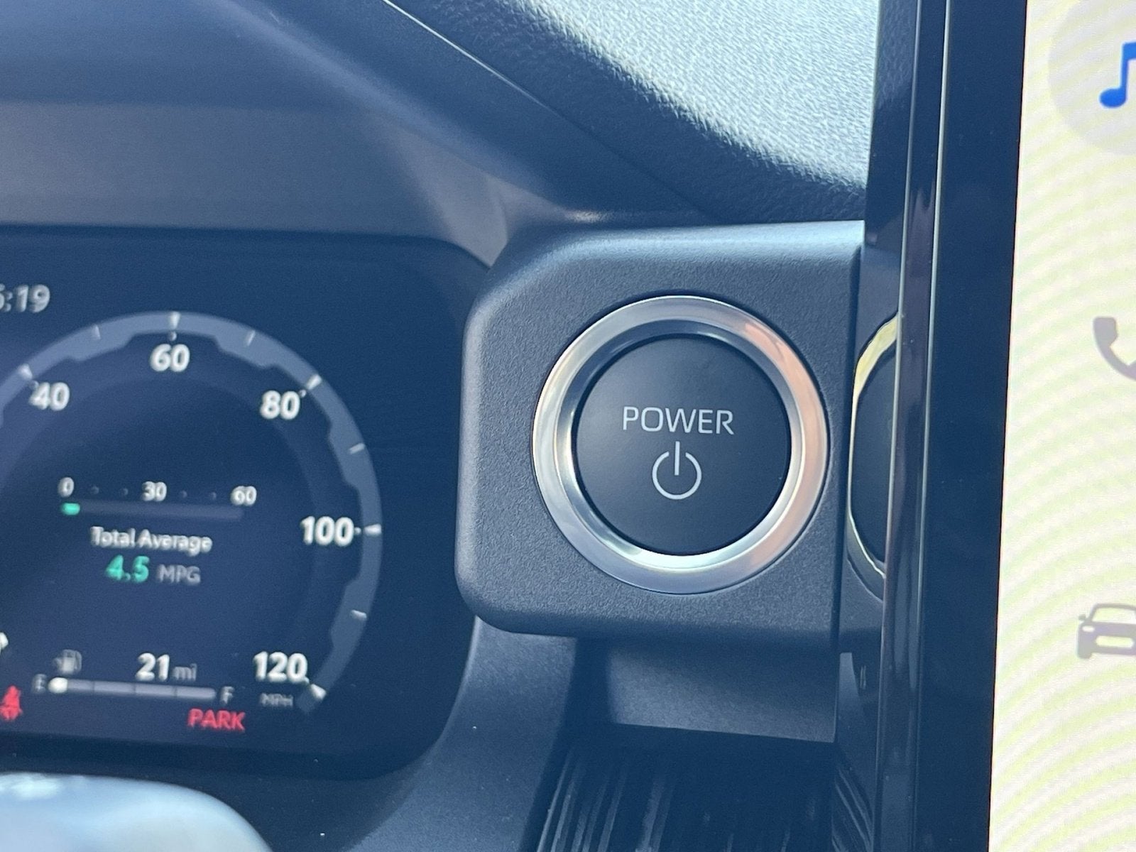 2026 Toyota 4Runner i-FORCE MAX Hybrid Platinum