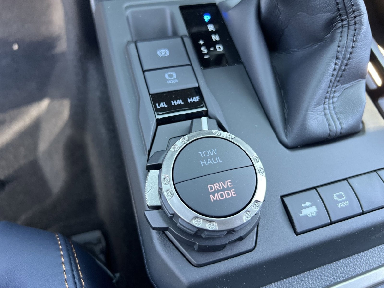 2026 Toyota 4Runner i-FORCE MAX Hybrid Platinum