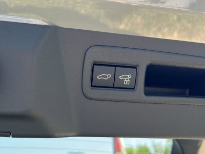 2026 Toyota C-HR Base