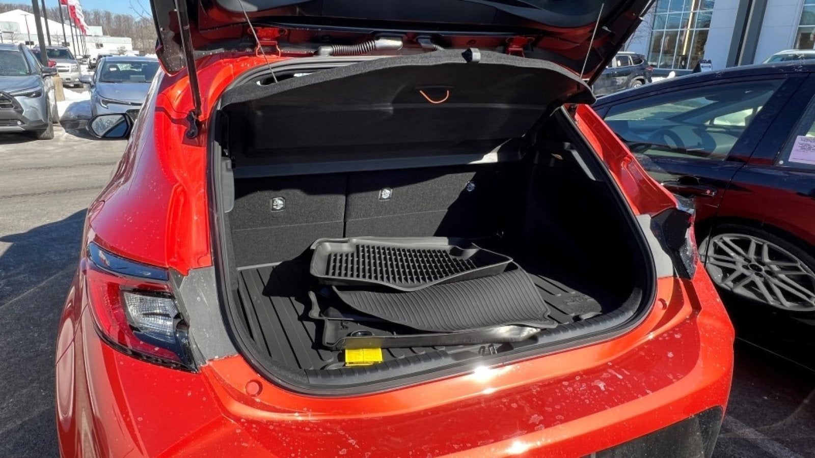 2026 Toyota Corolla Hatchback SE