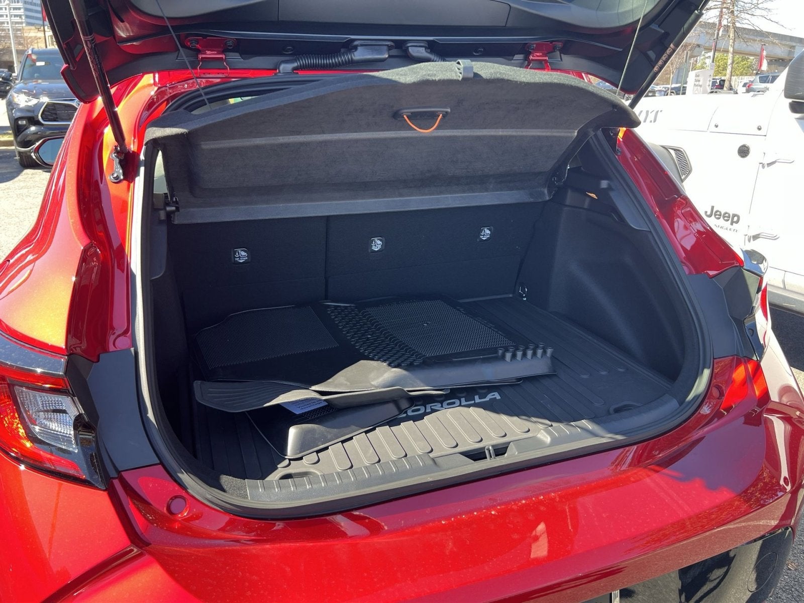 2026 Toyota Corolla Hatchback SE