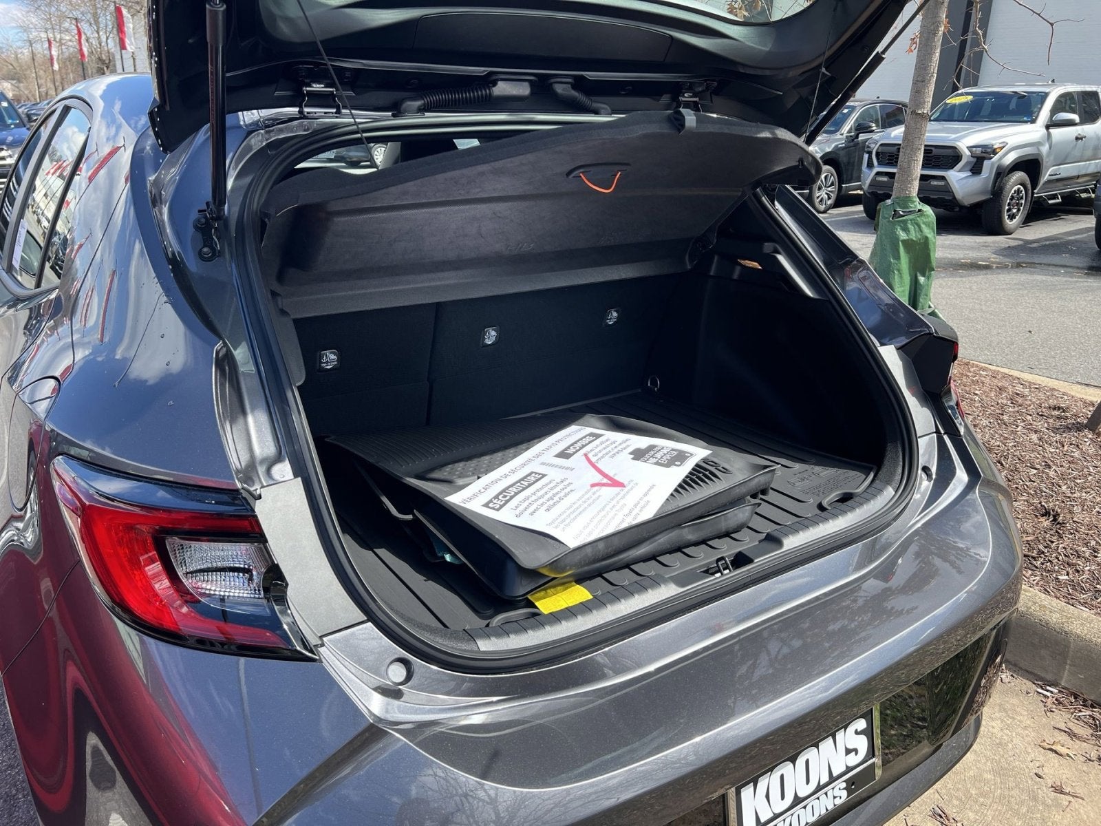 2026 Toyota Corolla Hatchback SE