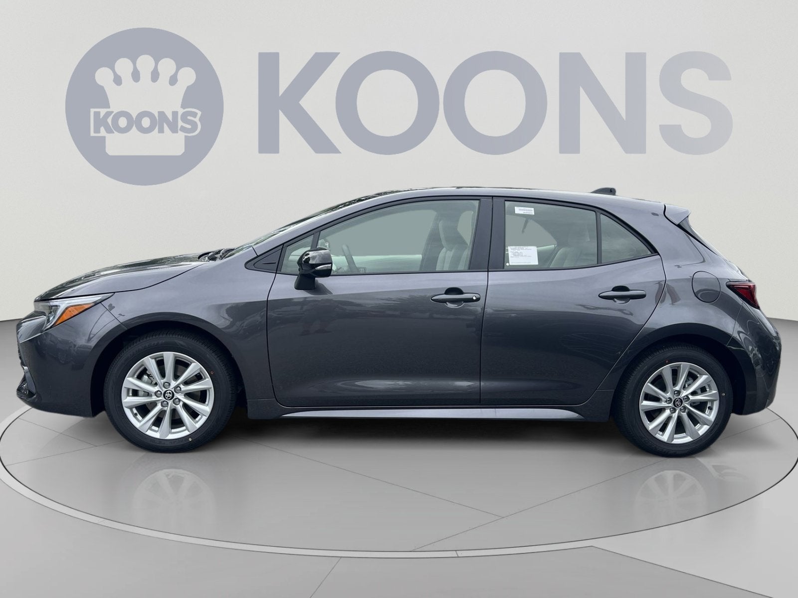 2027 Toyota Corolla Hatchback SE