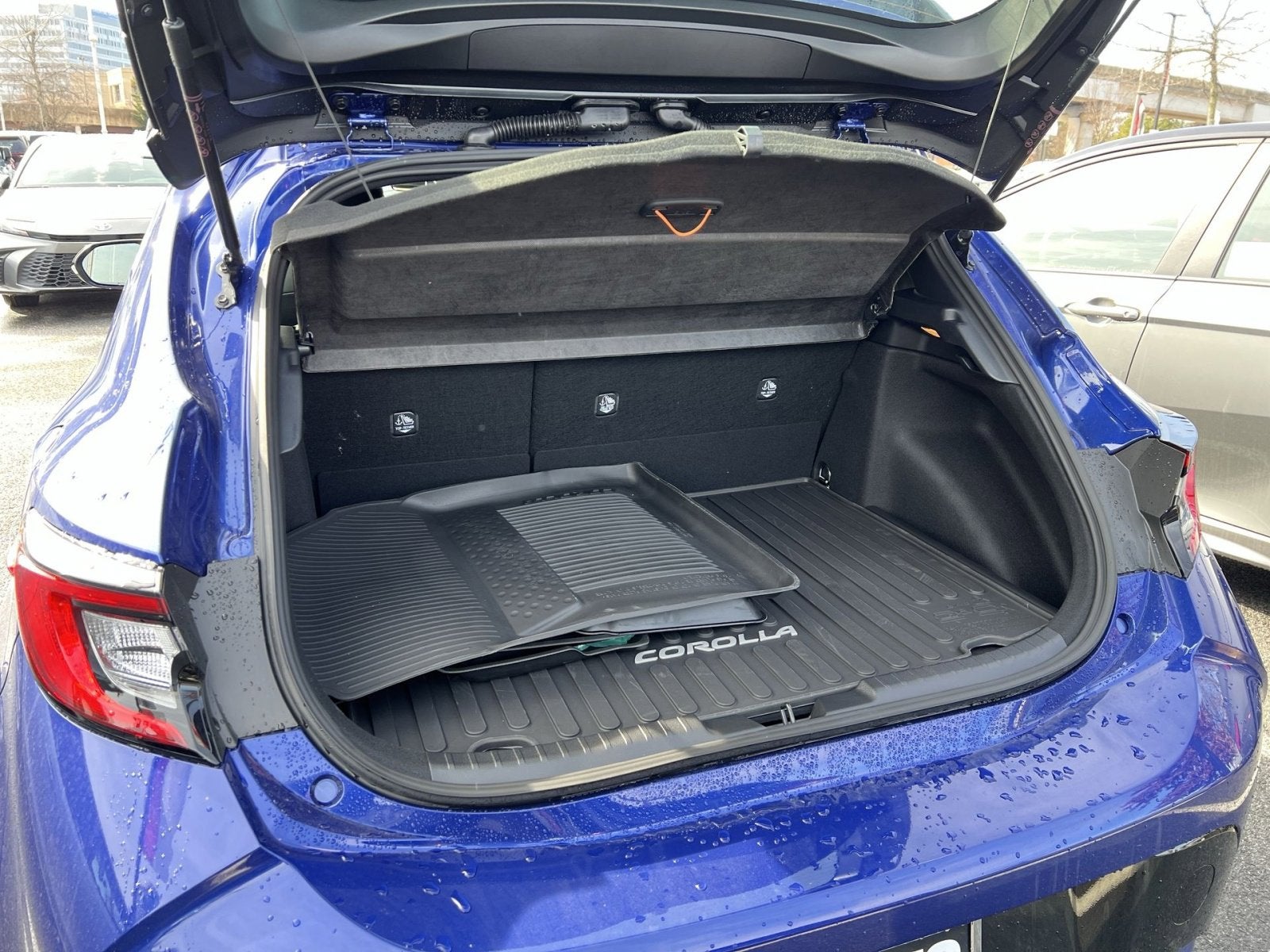 2026 Toyota Corolla Hatchback SE