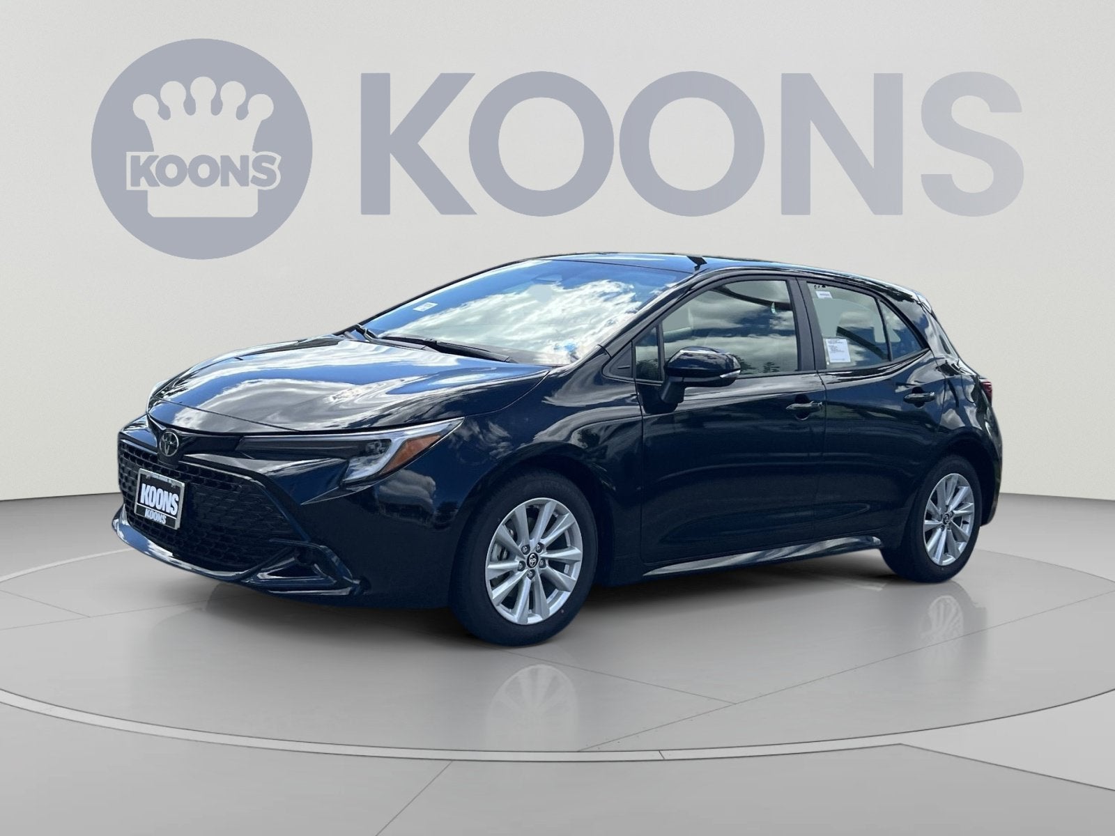 2027 Toyota Corolla Hatchback SE