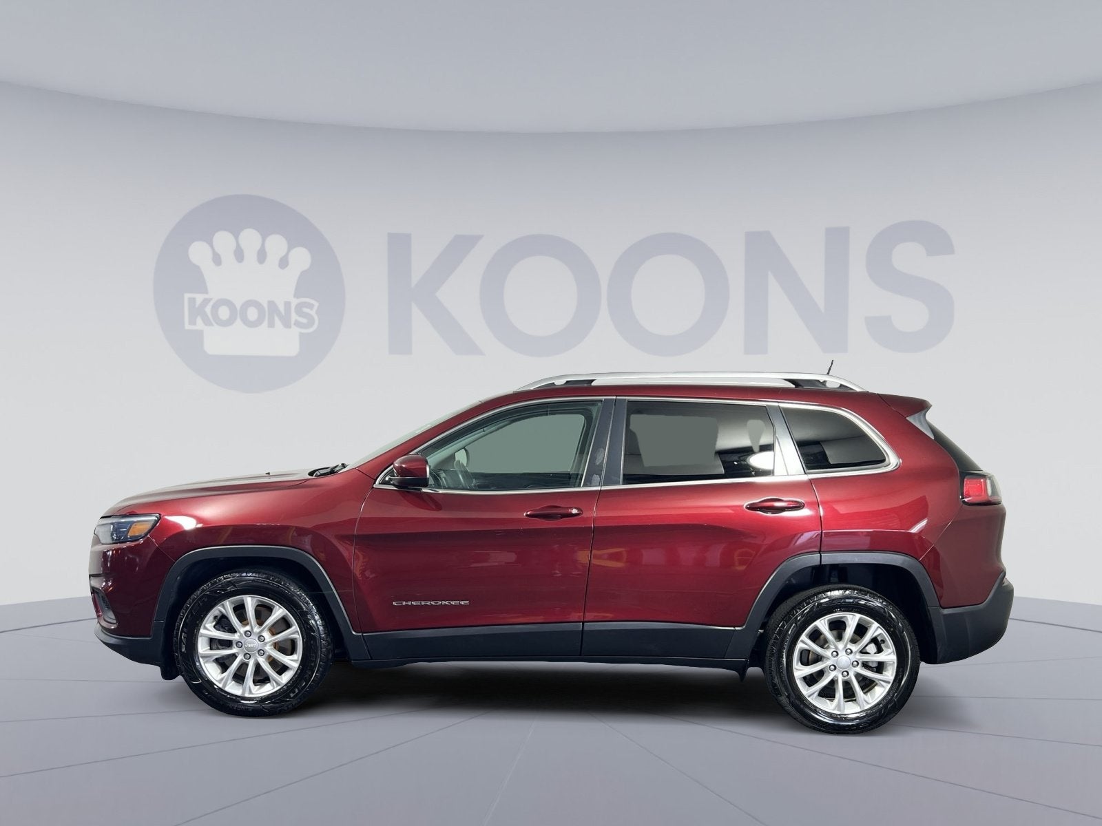Used 2019 Jeep Cherokee Latitude with VIN 1C4PJLCB8KD298030 for sale in Vienna, VA