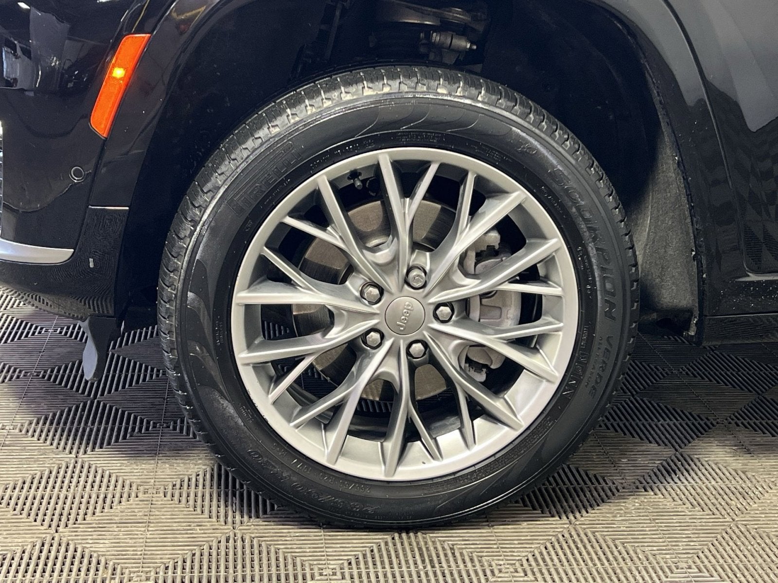 2023 Jeep Grand Cherokee L Summit