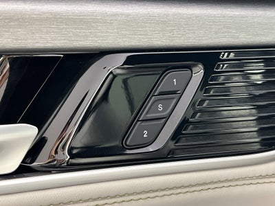 2025 Jeep Wagoneer Base