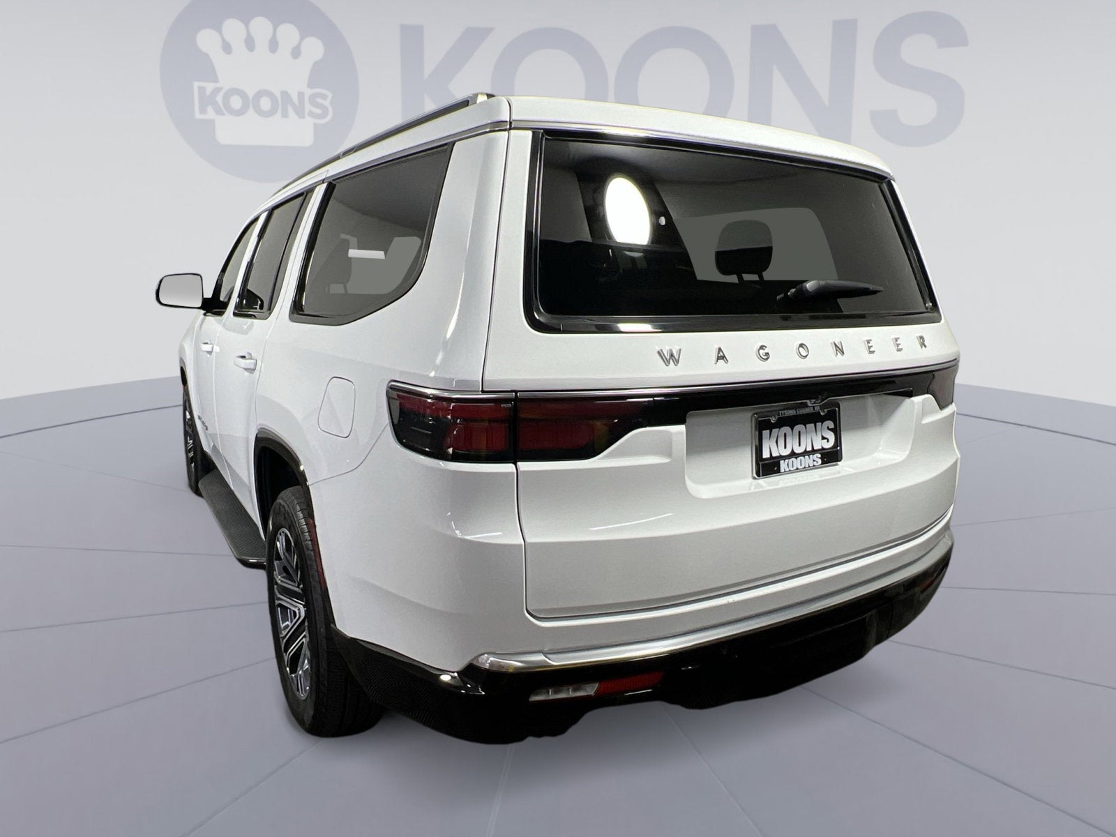 2025 Jeep Wagoneer Base