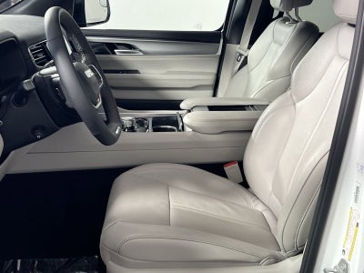 2025 Jeep Wagoneer Base