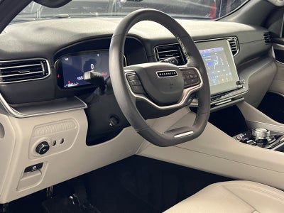 2025 Jeep Wagoneer Base