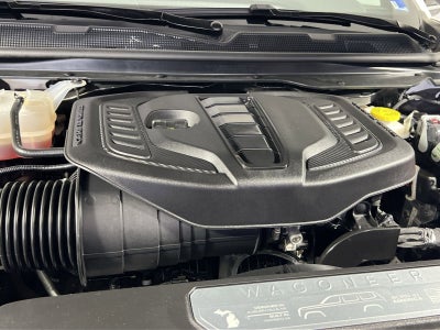 2025 Jeep Wagoneer Base