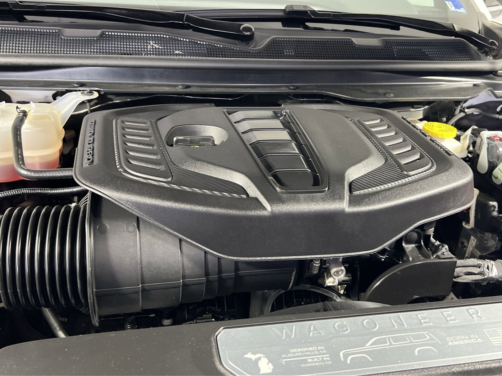 2025 Jeep Wagoneer Base