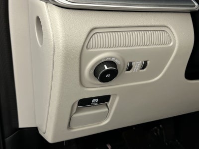 2025 Jeep Wagoneer Base