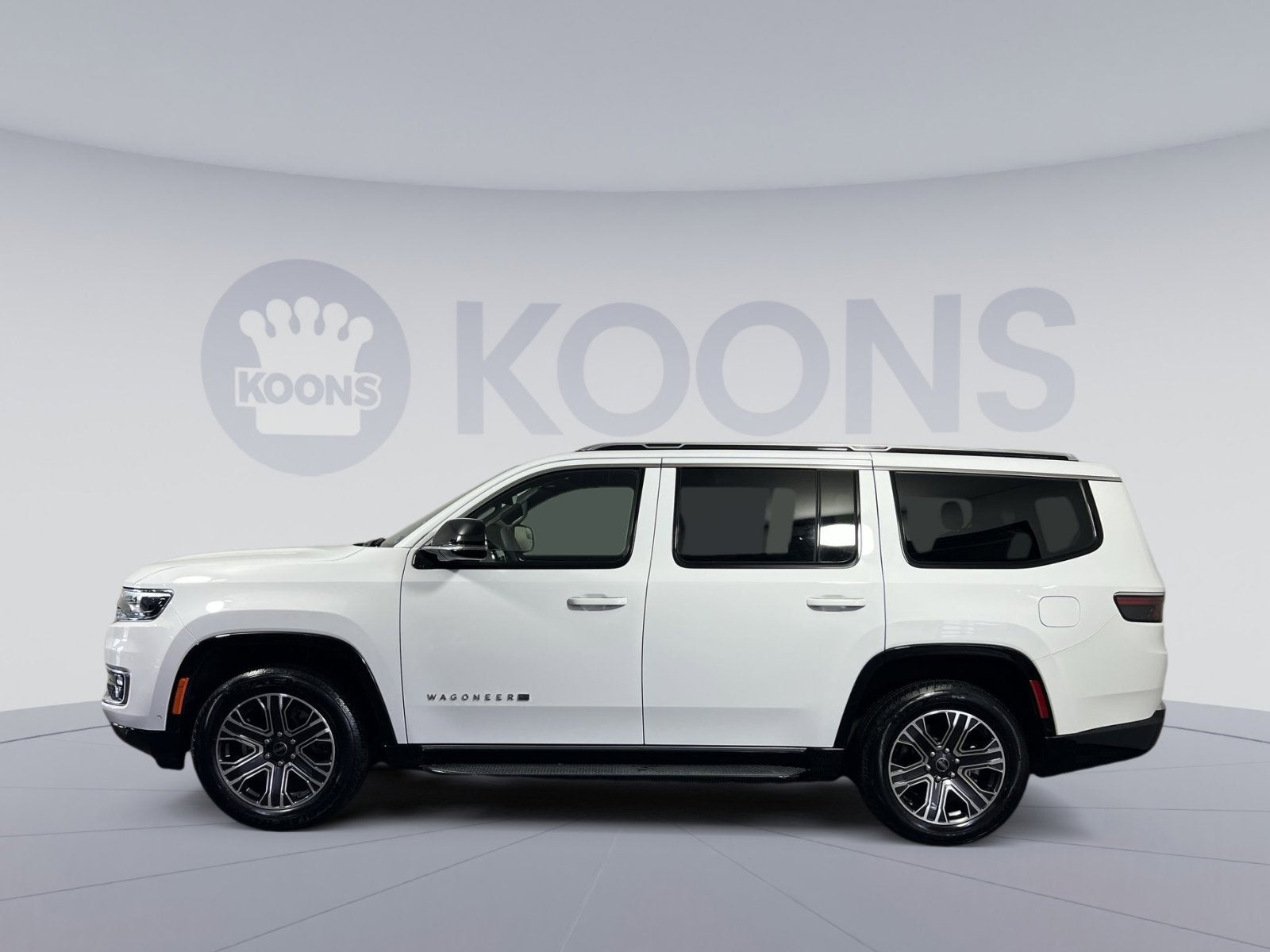 2025 Jeep Wagoneer Base