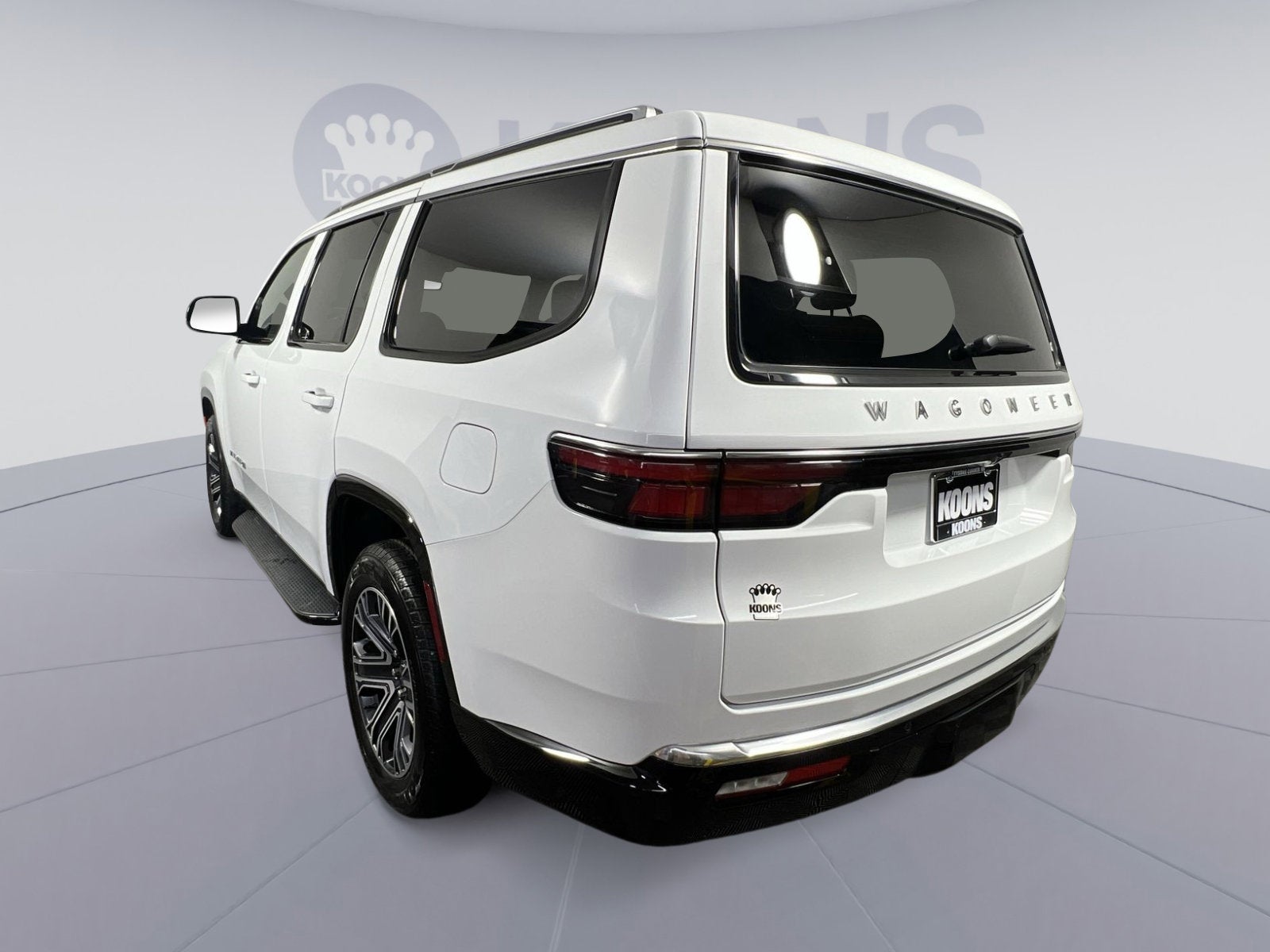 2025 Jeep Wagoneer Base