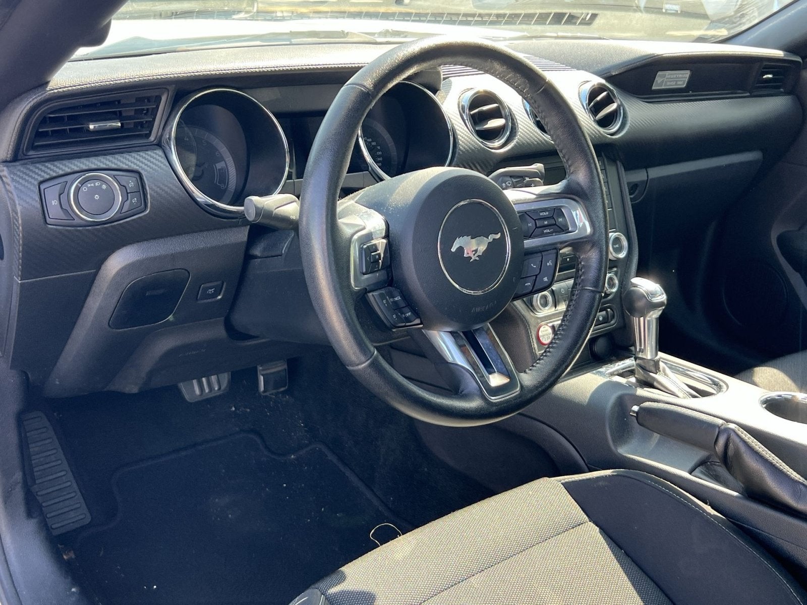 2016 Ford Mustang V6