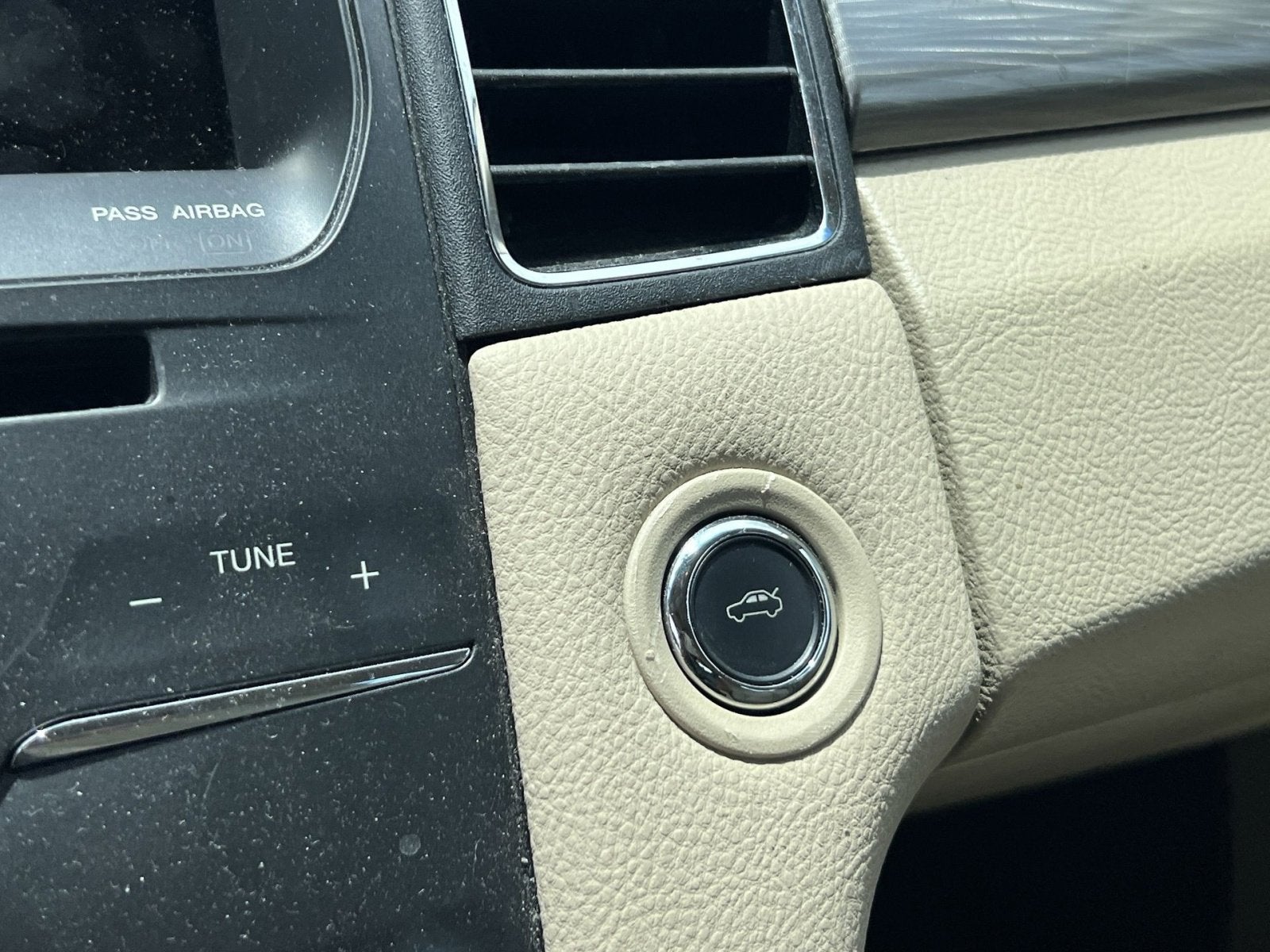 2013 Ford Taurus SEL