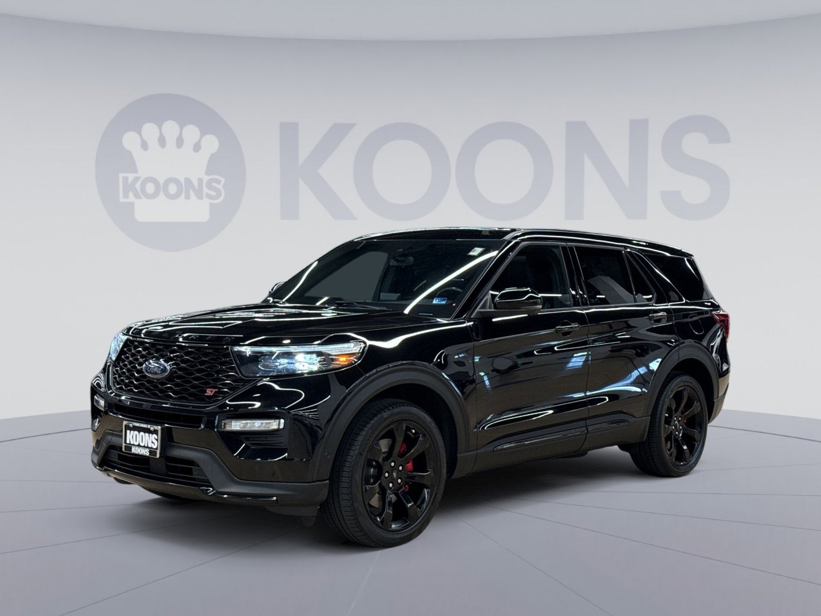 2022 Ford Explorer ST 4WD's photo