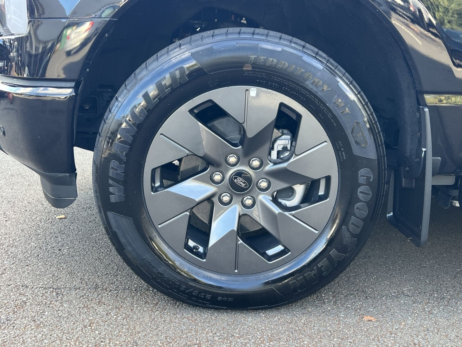 2025 Ford F-150 Lightning Flash