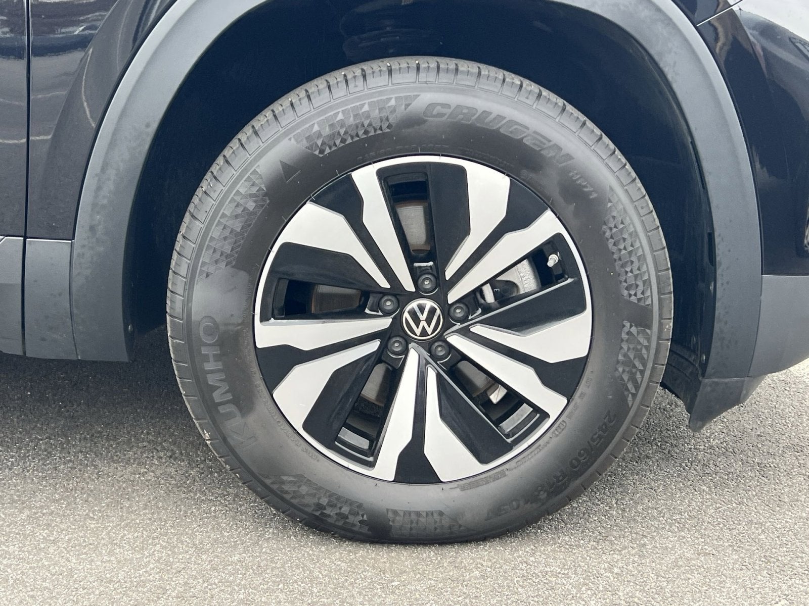 2025 Volkswagen Atlas 2.0T SE