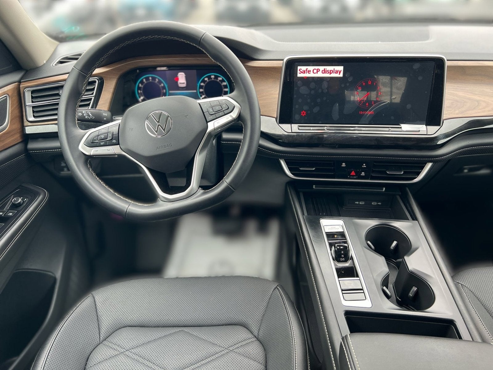 2025 Volkswagen Atlas 2.0T SE