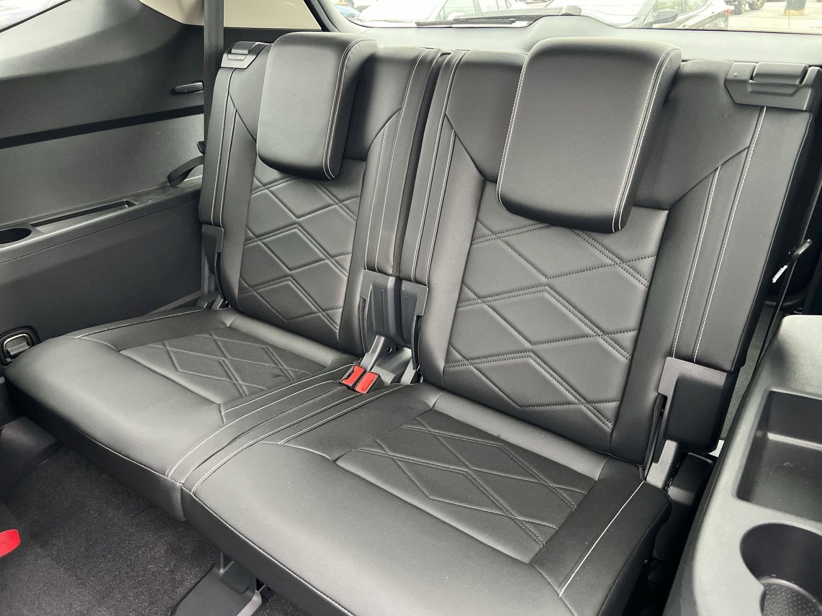 2025 Volkswagen Atlas 2.0T SE