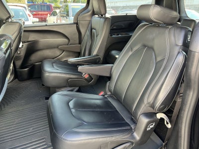 2020 Chrysler Pacifica Touring L Plus